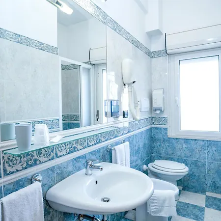 Hotel Cristall-2