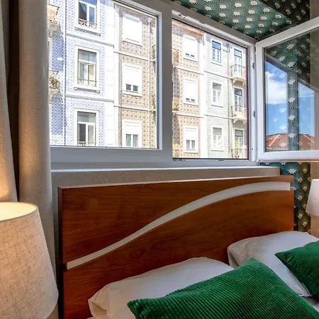Lisbon Poets Inn-3
