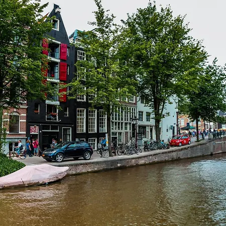 Amsterdam Downtown Hotel Canal View-2