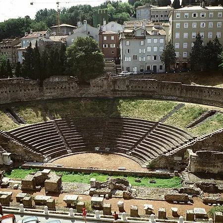 Residence Teatro Romano-3