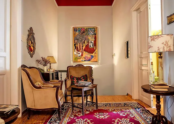 Athens Quinta