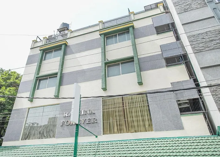 Cheap hotels Saarang Forever