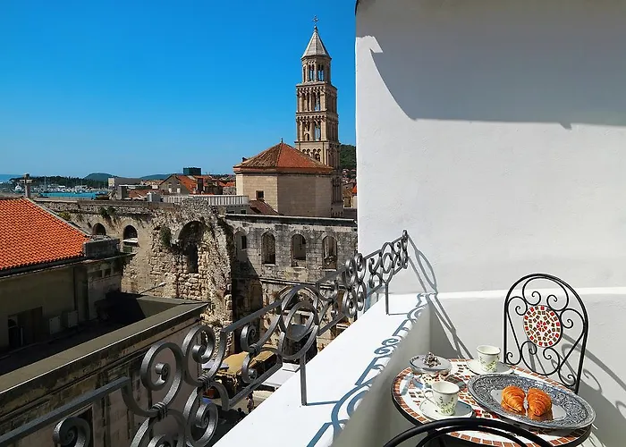 Guests house La Porta Luxury Rooms