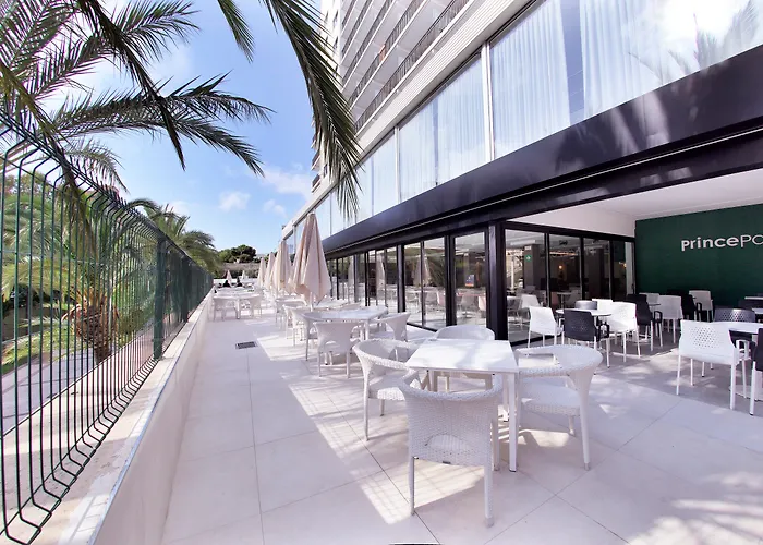 Central hotel: Prince Park