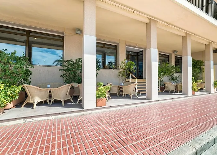 Hotels with a view Montemar