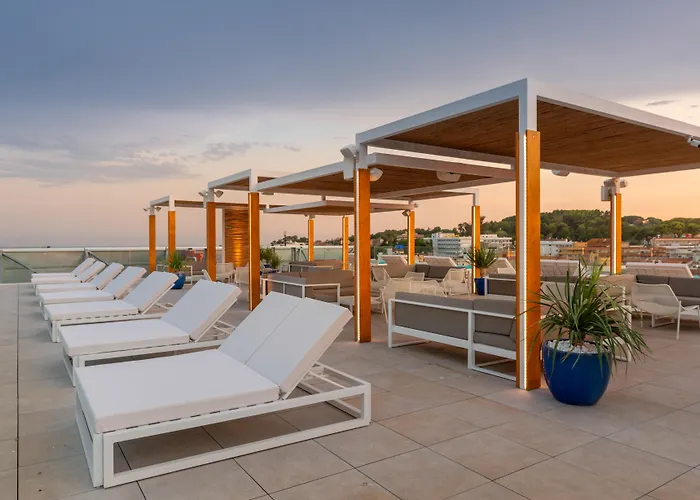 Jacuzzi-Hotel: L'Azure Hotel 4* Sup
