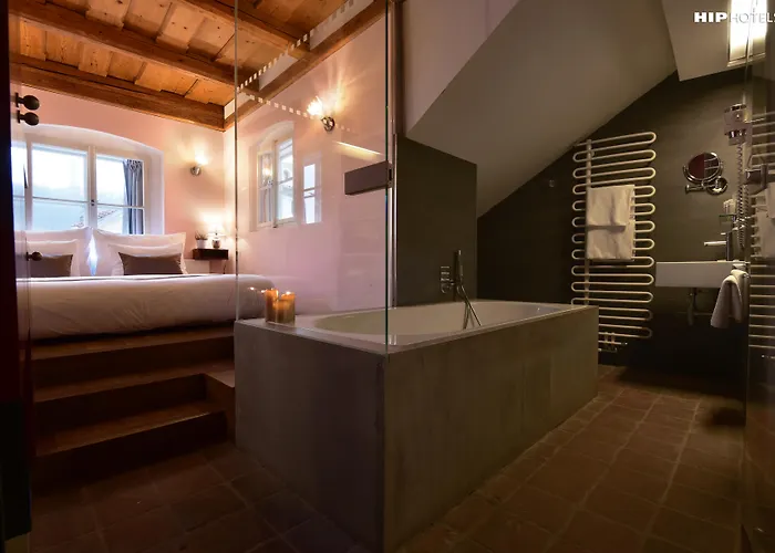 Hotel Jacuzzi Privatif Design Neruda