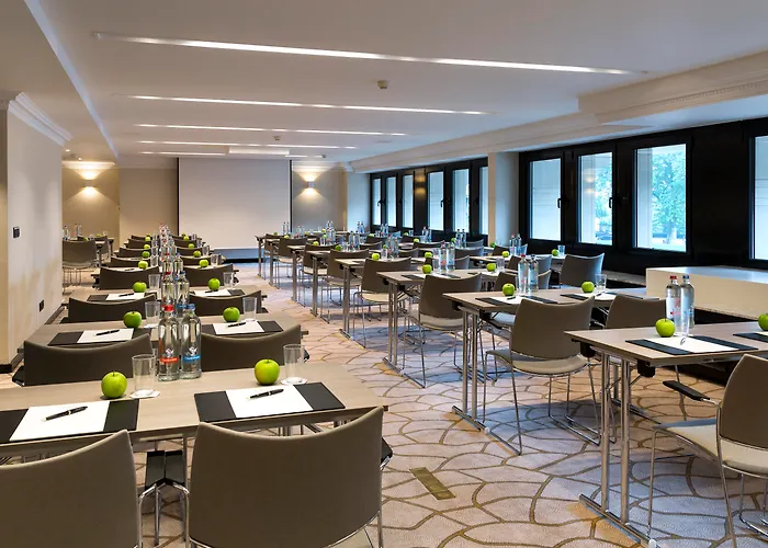 Family Hotel: Hotel Barsey By Warwick