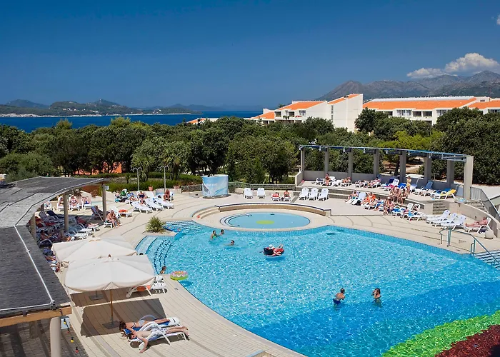 Family Friendly Hotels Valamar Tirena