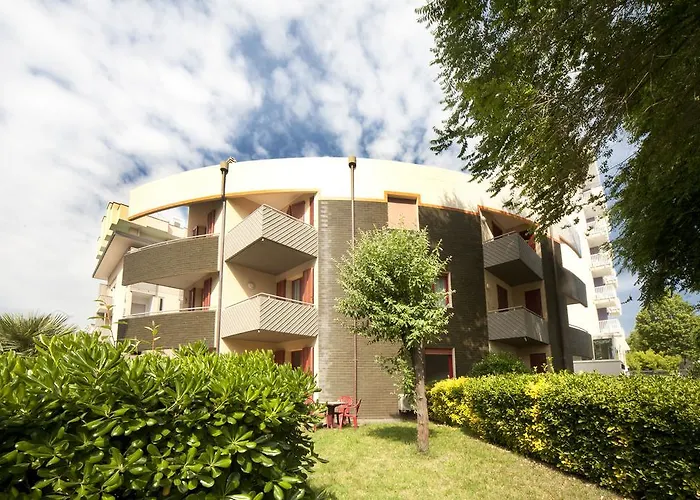 Hotel 3 stelle: Aris Residence