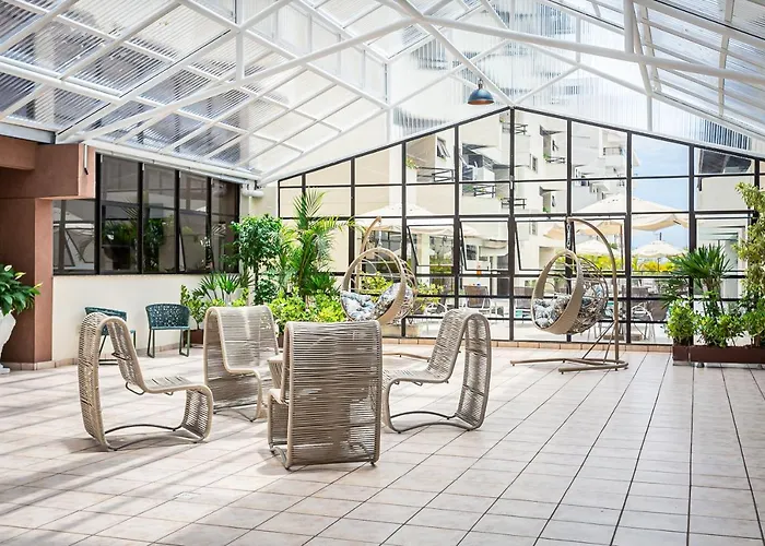 Paraíso Palace Hotel II e III