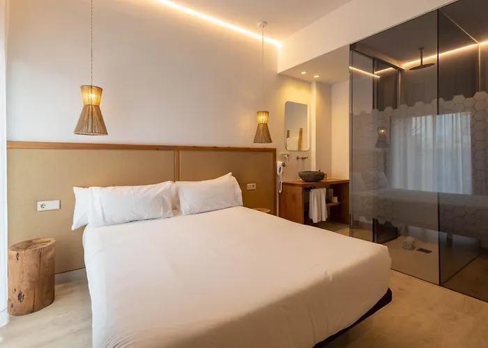 Cheap hotel: Play Hotel Ibiza - Adults Only