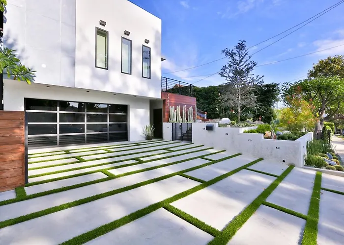 Hollywood Hills Sanctuary