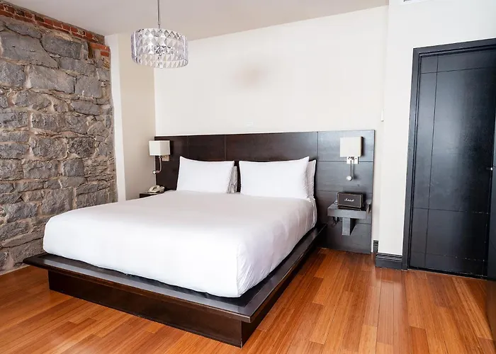 Le Petit Hotel Montreal
