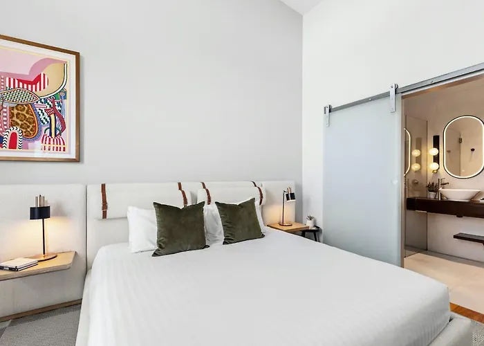 The Longhouse - Suite 1