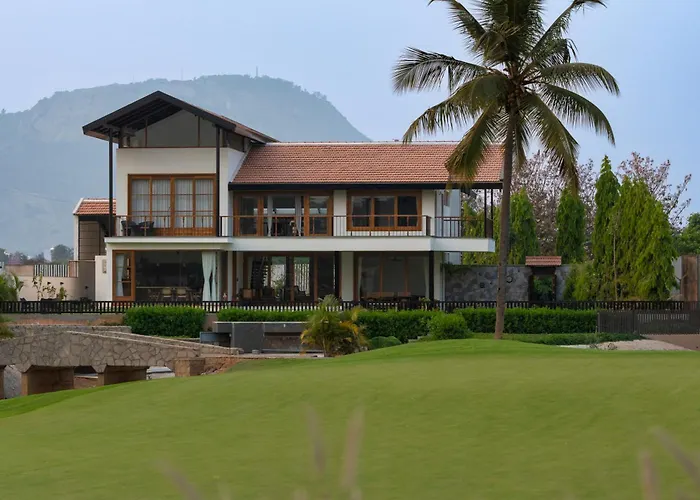 Saffronstays Niranta- Villa On Golf Course Near Bangalore
