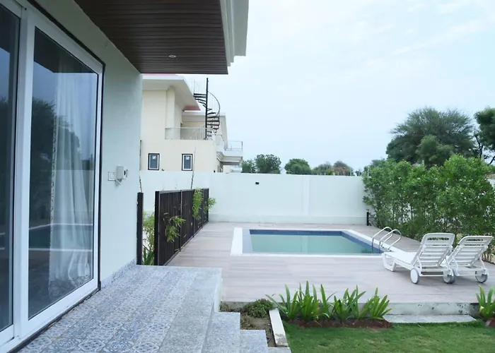 Vacation rental: Raj Farms Luxury Villa And Private Pool Near Kukus