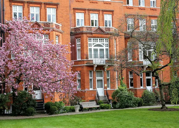 Hotel with view: The Chelsea Townhouse