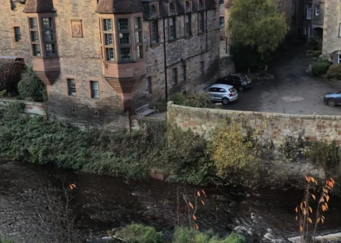 Ferienvermietung: Dean Village Cottage