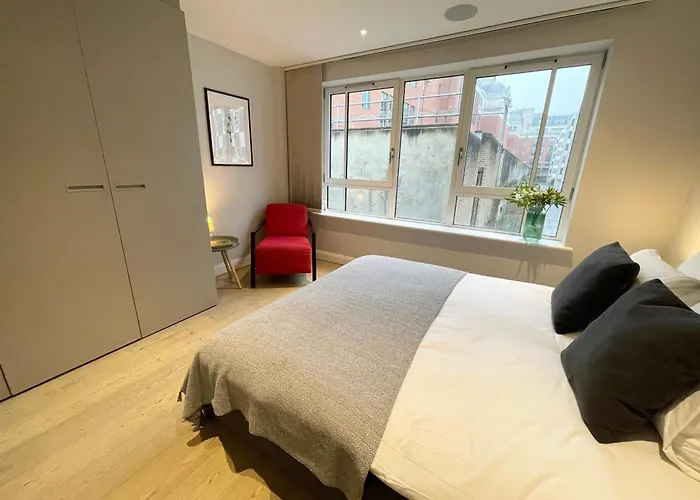 Luxury s In Westminster
