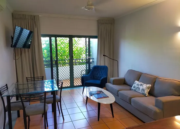Resort: Mid City Luxury Suites