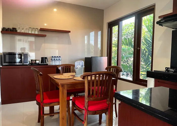 Guest house: Kayu Sugih Palace