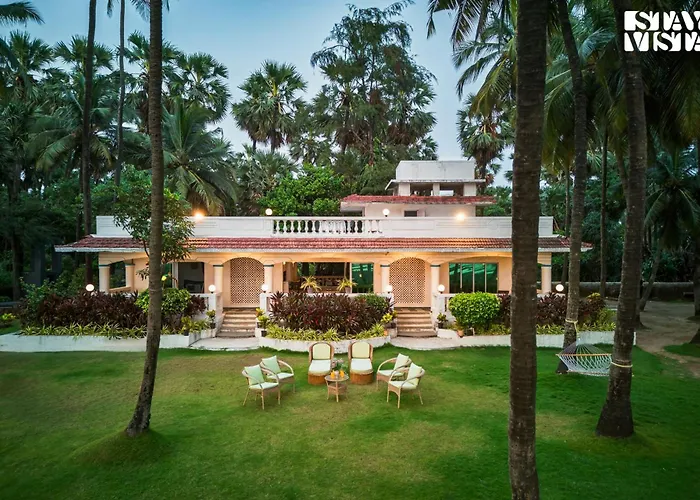 Stayvista'S Bharat - Beachfront Serenity With A Spacious Lawn