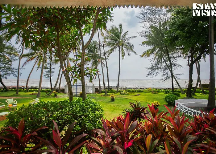 Stayvista'S Bharat - Beachfront Serenity With A Spacious Lawn