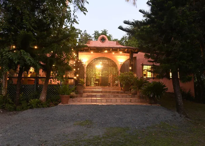 Pet Friendly hotel: Hacienda Siesta Alegre
