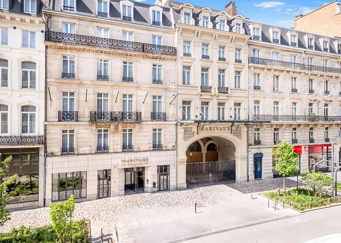 Luxury hotel only: Marivaux Hotel