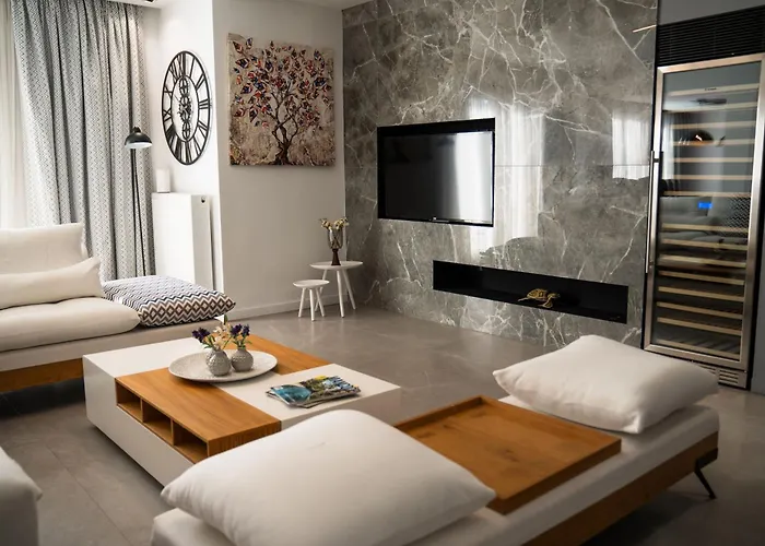 Hotels With Four Stars Heritage Boutique Apartments