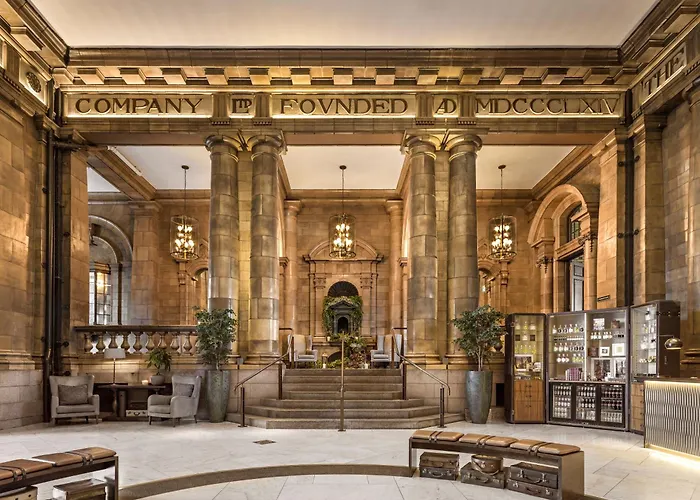 Luxury hotel only: Kimpton Clocktower By Ihg