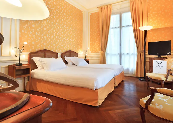 3-Sterne-Hotel: Hotel Gounod Fully Renovated