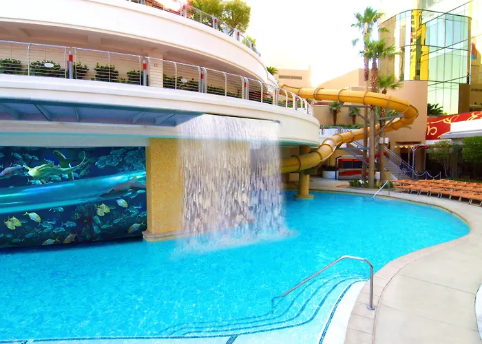 Waterpark hotels Golden Nugget & Casino Las Vegas