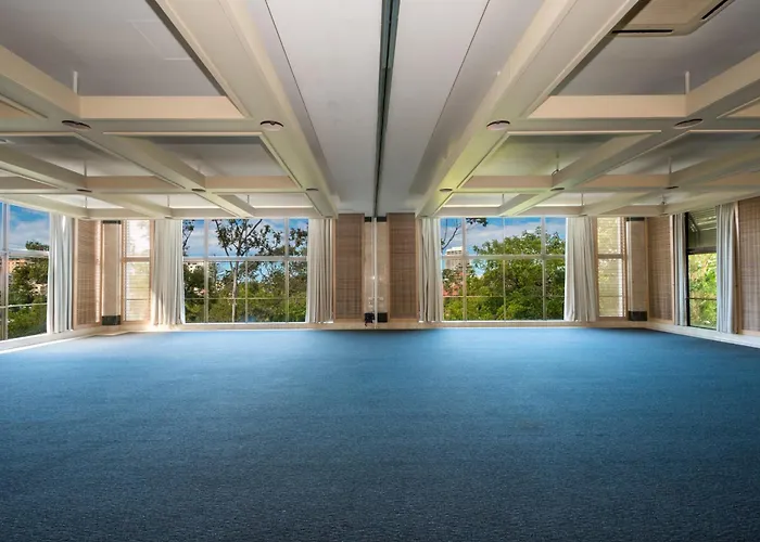 Airport Hotel: Greenmount Beach House