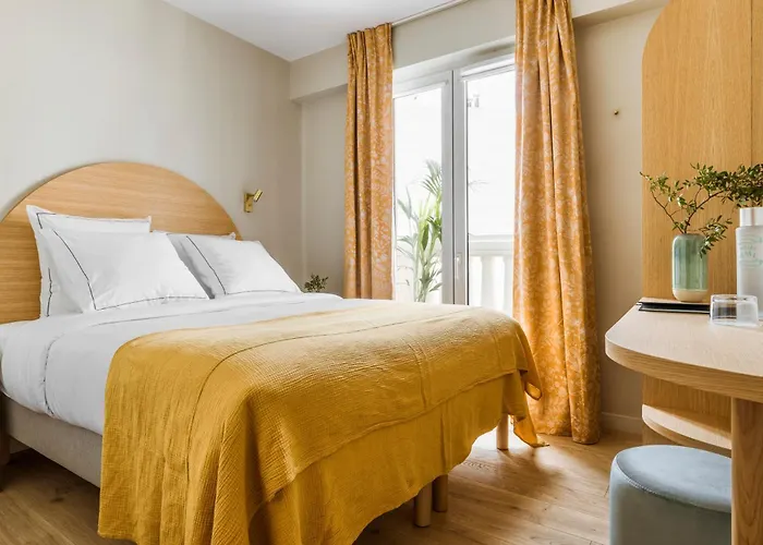 Hôtel AMI