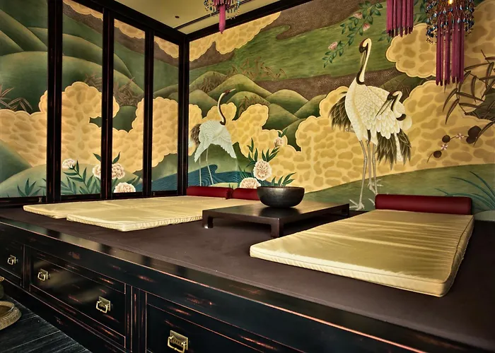 Hotel central: Enterprise Hotel Design & Boutique