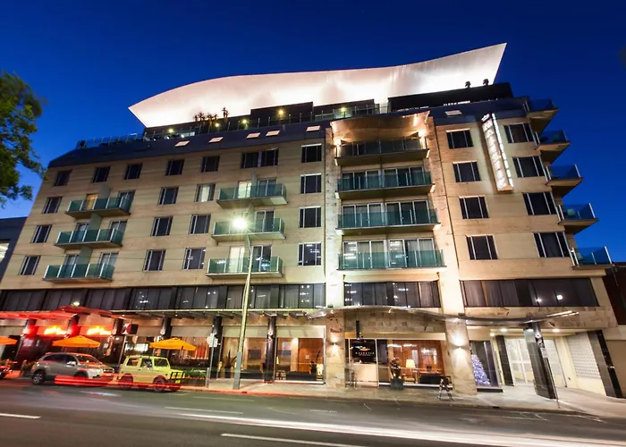 Pet Friendly hotel: Majestic Roof Garden Hotel