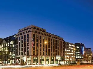 Pet Friendly hotel: Intercityhotel Hamburg Hauptbahnhof