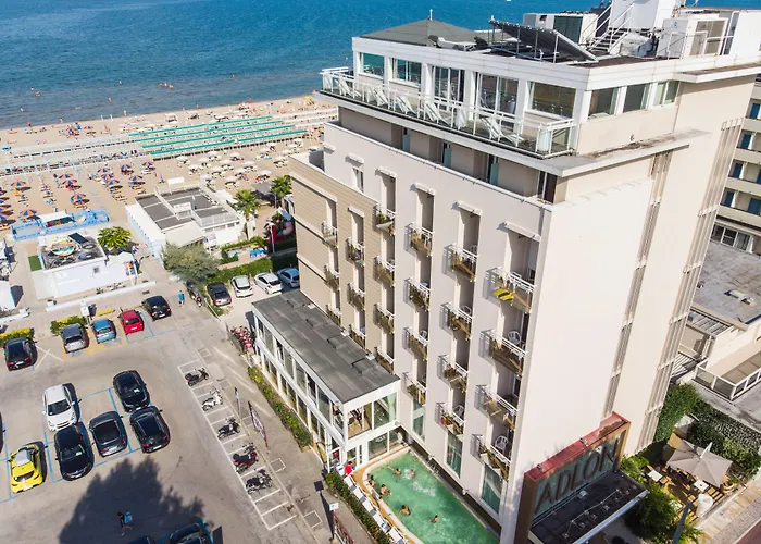 Hotel Ping Pong: Hotel Adlon - Fronte Mare