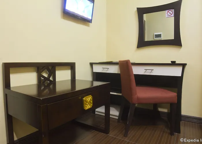 Hotels Close to Airport Casa Bocobo