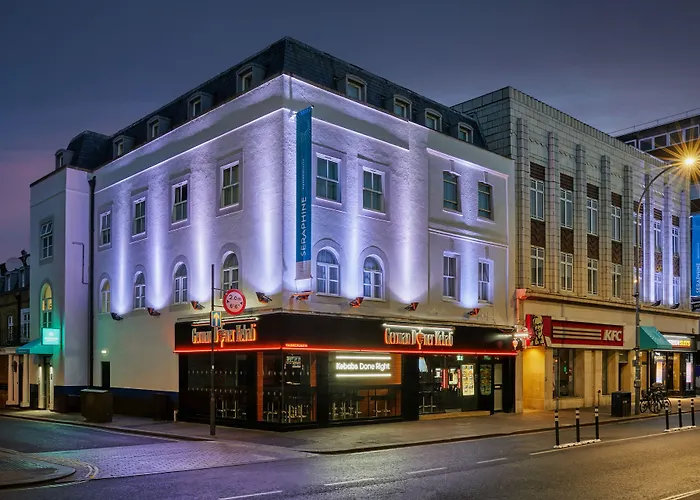 4 star hotel: Seraphine Hammersmith Hotel