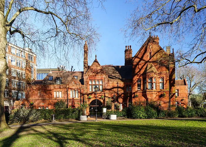 Hotels With Four Stars St Paul'S
