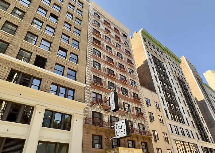 Motel: Heritage Hotel New York City