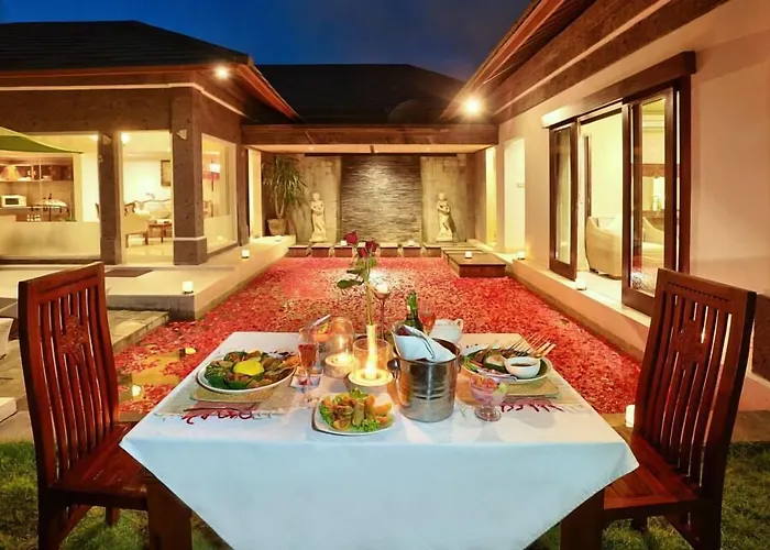 Villa with pool Buah Bali s