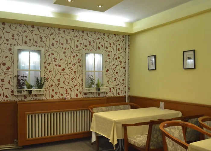 Hotel Ani