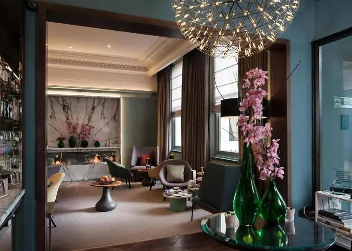 Hotel near College: The Chapter Hotels - Lancaster Gate