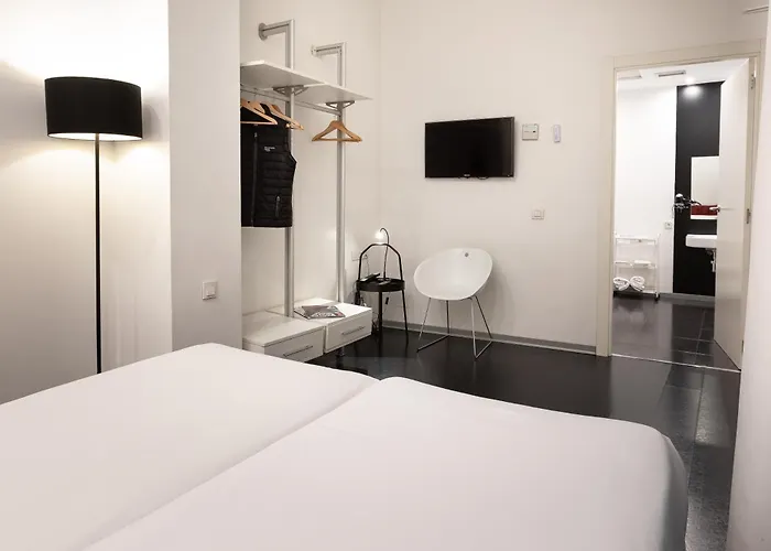 Resort: Mayerling Hotel