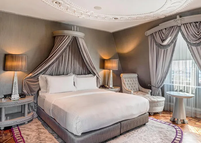 Hôtel accueillant les animaux: Wyndham Grand Istanbul Kalamis Marina Hotel
