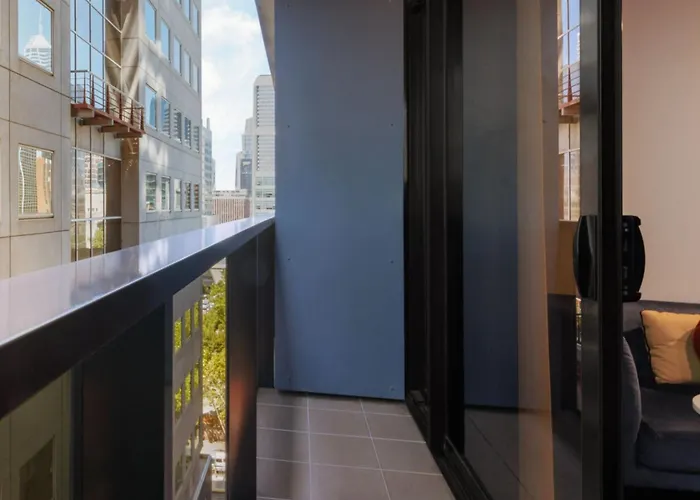 Hotels With Four Stars Avani Melbourne Jazz Corner Residences